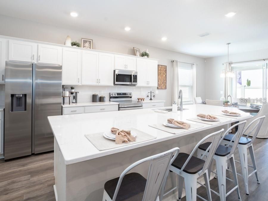 Active With Contract: $385,900 (4 beds, 2 baths, 2029 Square Feet)