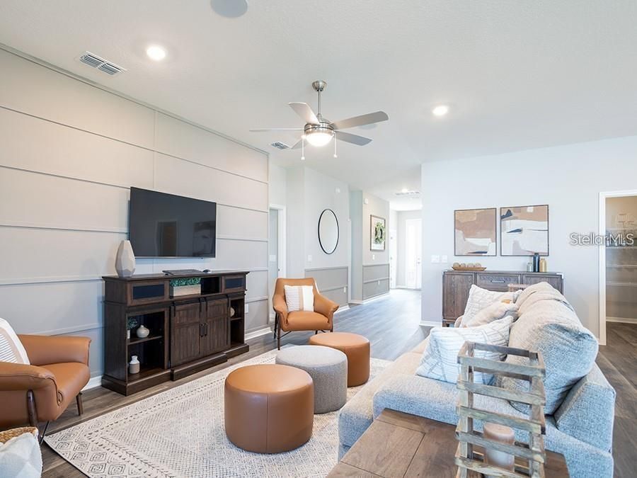 Active With Contract: $385,900 (4 beds, 2 baths, 2029 Square Feet)