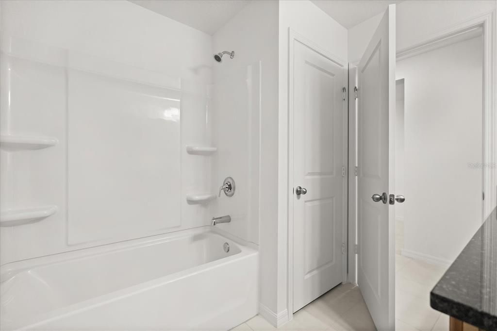 Active With Contract: $338,380 (4 beds, 2 baths, 1989 Square Feet)