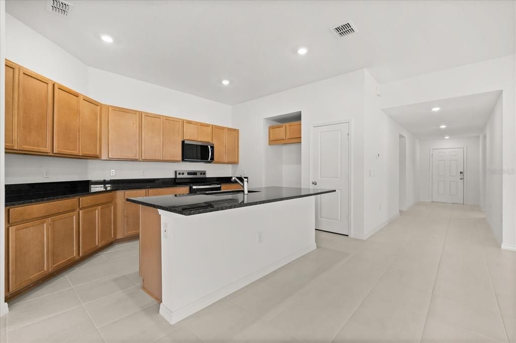 Active With Contract: $338,380 (4 beds, 2 baths, 1989 Square Feet)