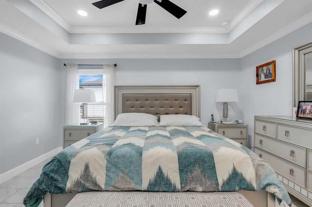 For Sale: $420,000 (3 beds, 2 baths, 1633 Square Feet)