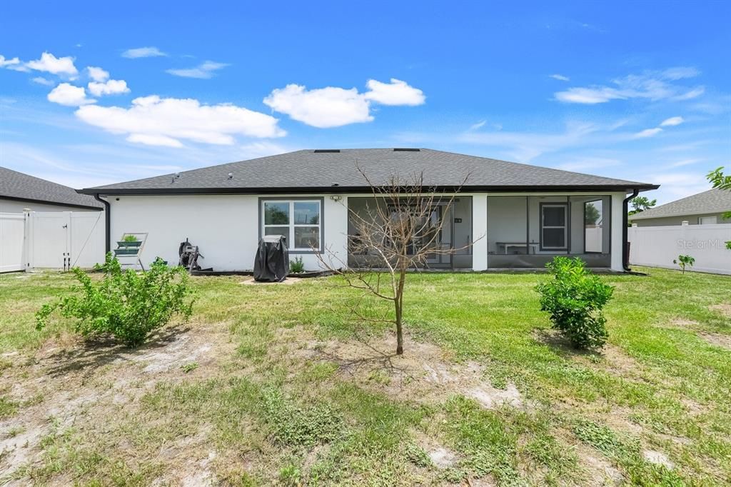 For Sale: $420,000 (3 beds, 2 baths, 1633 Square Feet)