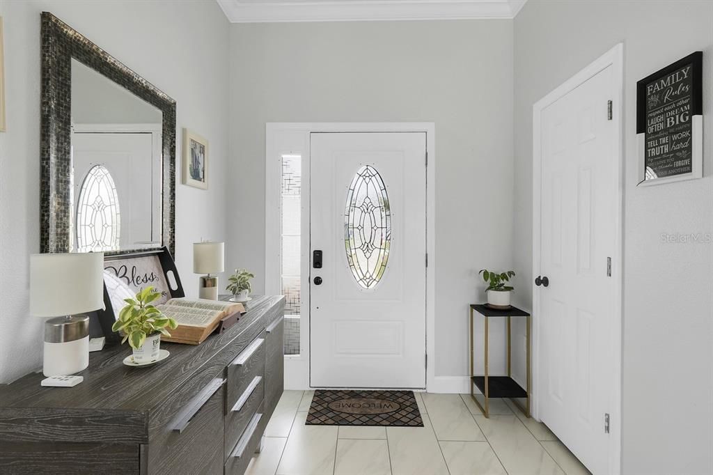 For Sale: $420,000 (3 beds, 2 baths, 1633 Square Feet)