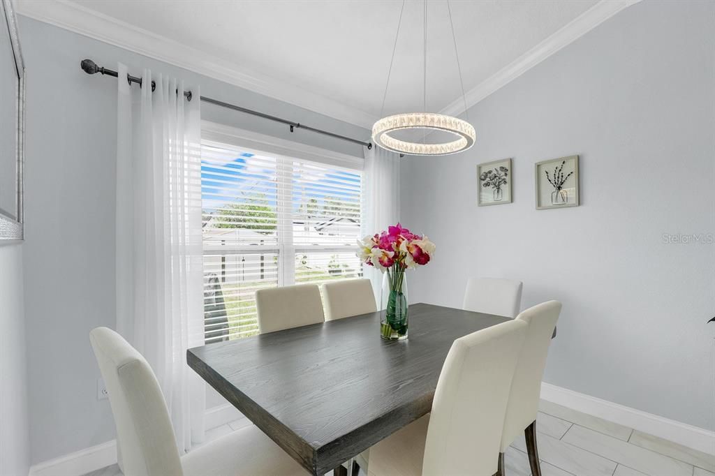 For Sale: $420,000 (3 beds, 2 baths, 1633 Square Feet)