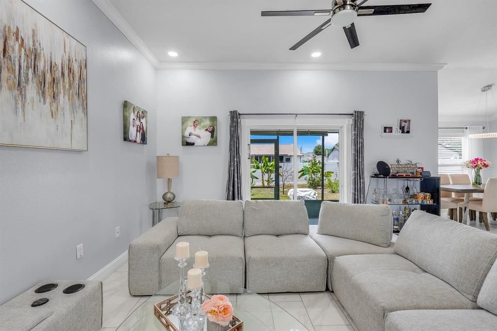 For Sale: $420,000 (3 beds, 2 baths, 1633 Square Feet)