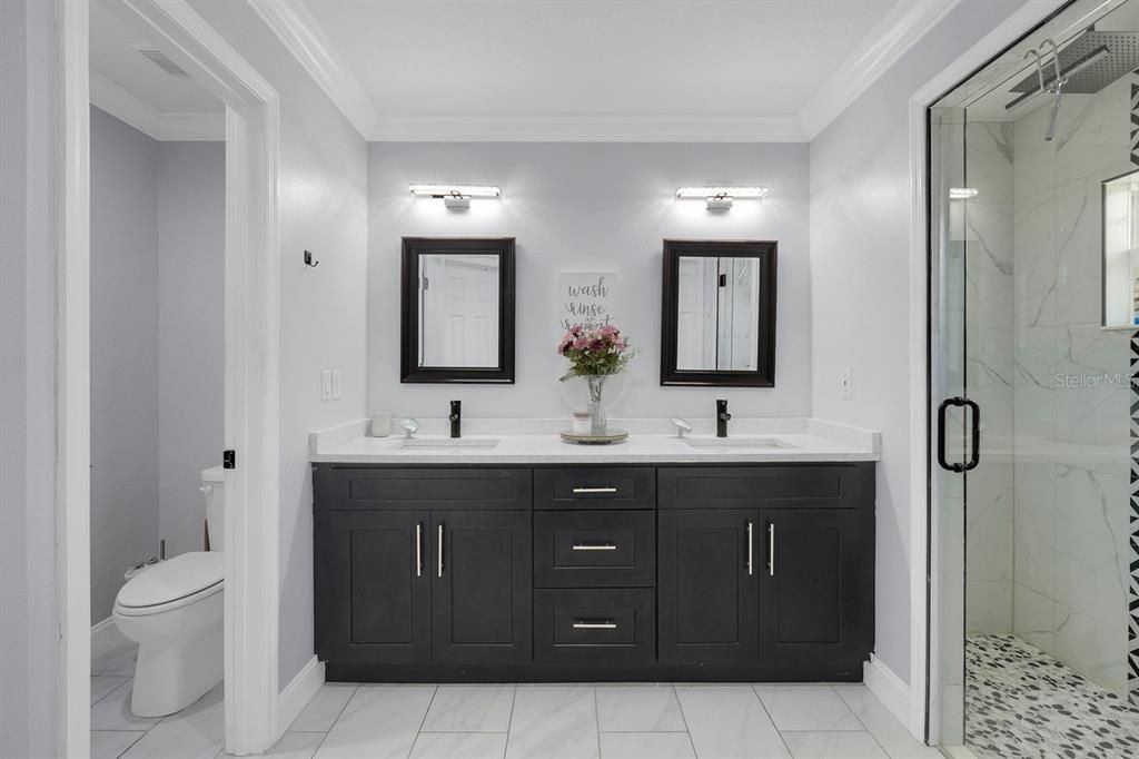 For Sale: $420,000 (3 beds, 2 baths, 1633 Square Feet)