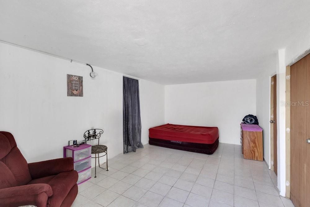 На продажу: $235,000 (5 спален, 3 ванн, 2644 Квадратных фут)