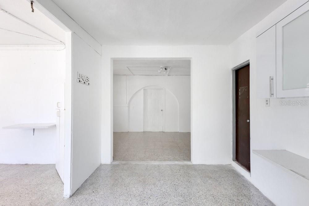 На продажу: $235,000 (5 спален, 3 ванн, 2644 Квадратных фут)