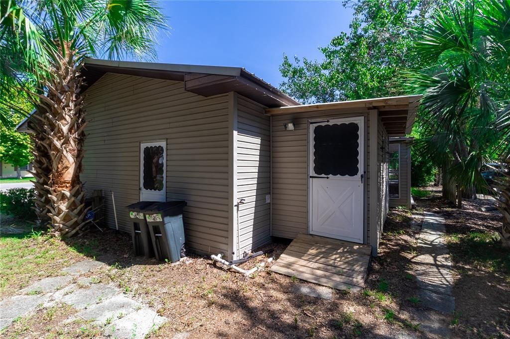 На продажу: $236,000 (3 спален, 2 ванн, 1864 Квадратных фут)