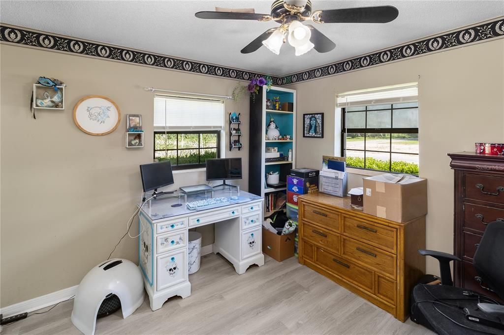 На продажу: $236,000 (3 спален, 2 ванн, 1864 Квадратных фут)