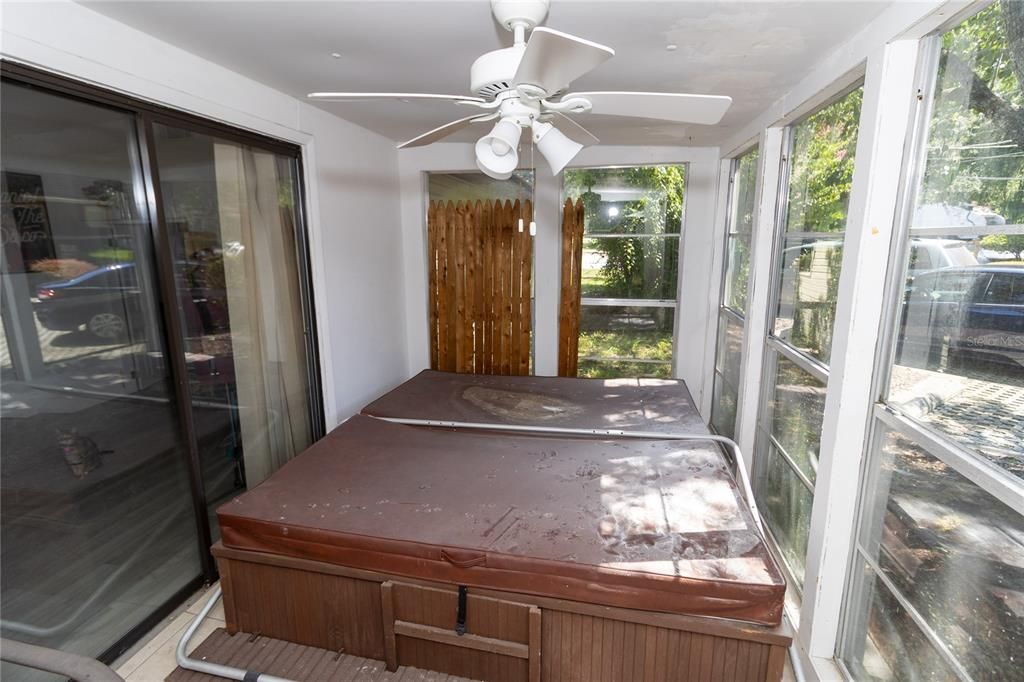 На продажу: $236,000 (3 спален, 2 ванн, 1864 Квадратных фут)