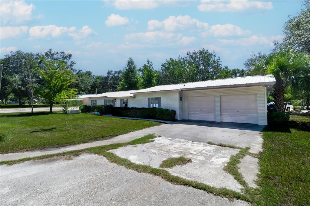 На продажу: $236,000 (3 спален, 2 ванн, 1864 Квадратных фут)