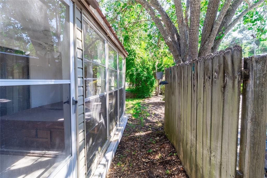 На продажу: $236,000 (3 спален, 2 ванн, 1864 Квадратных фут)