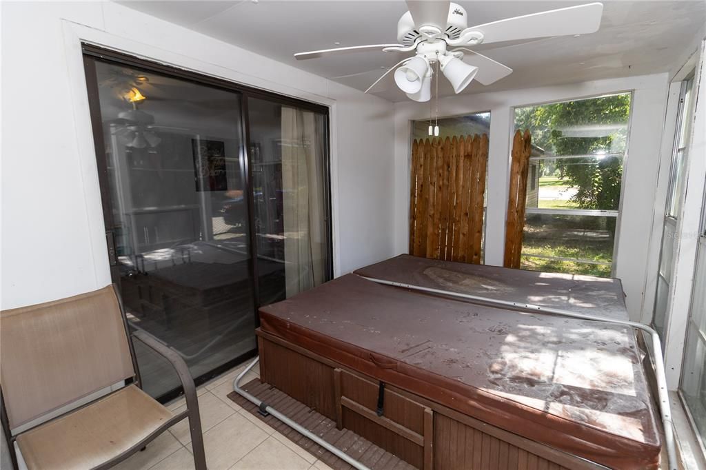 На продажу: $236,000 (3 спален, 2 ванн, 1864 Квадратных фут)