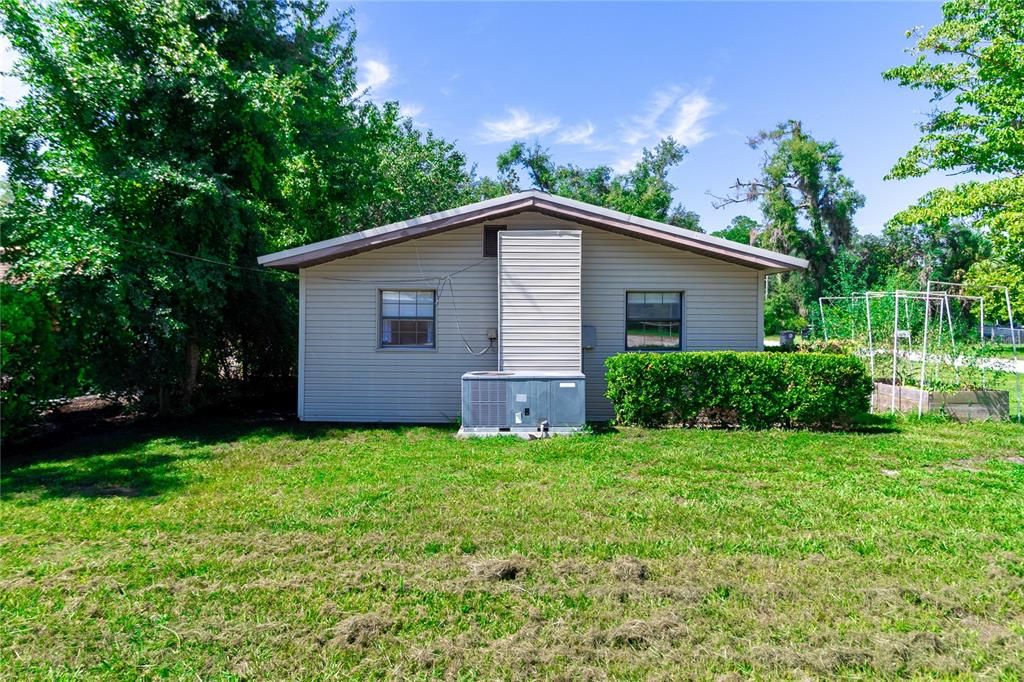 На продажу: $236,000 (3 спален, 2 ванн, 1864 Квадратных фут)