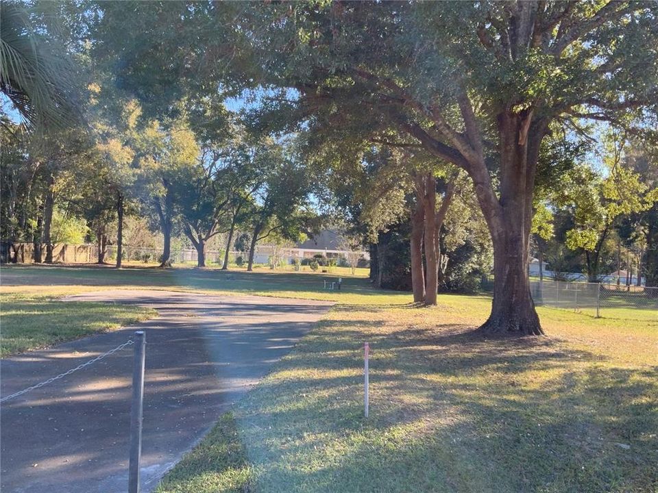 На продажу: $84,900 (0.46 acres)