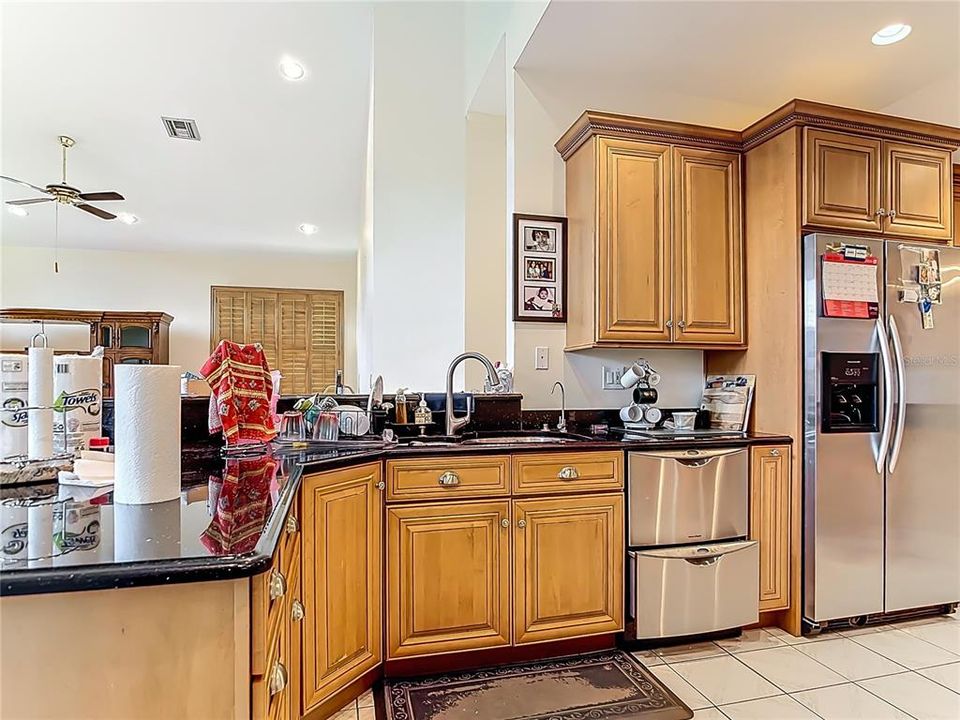 待售: $1,600,000 (4 贝兹, 3 浴室, 3794 平方英尺)