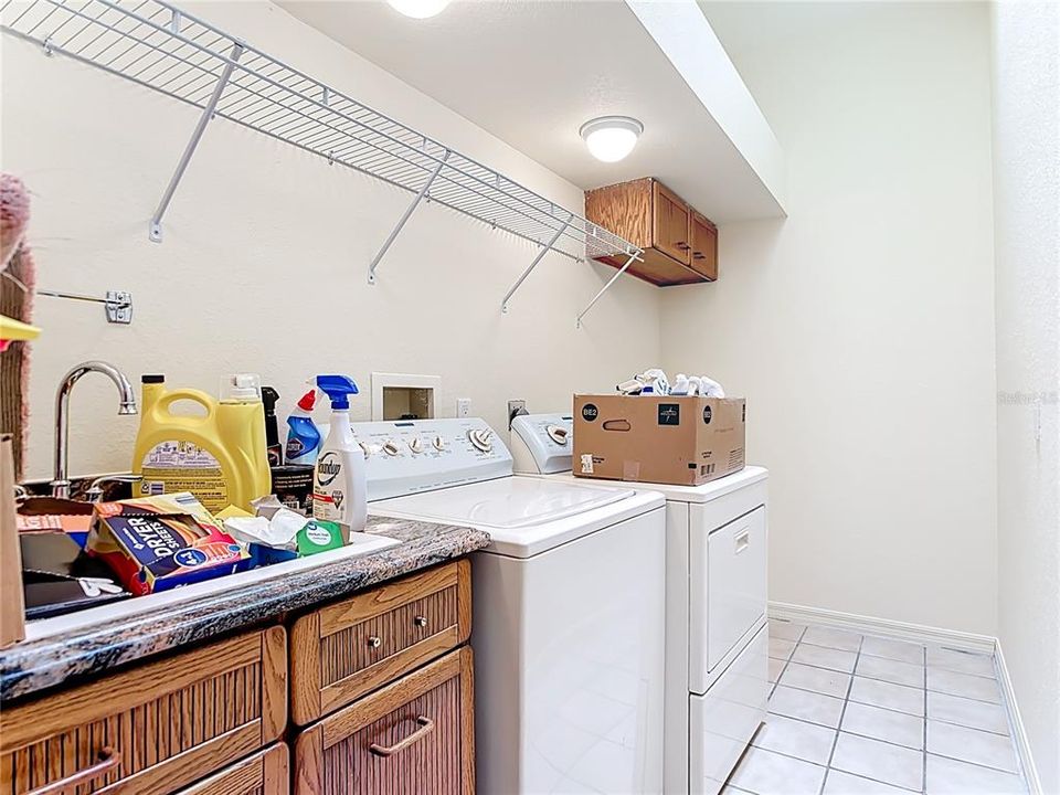 待售: $1,600,000 (4 贝兹, 3 浴室, 3794 平方英尺)