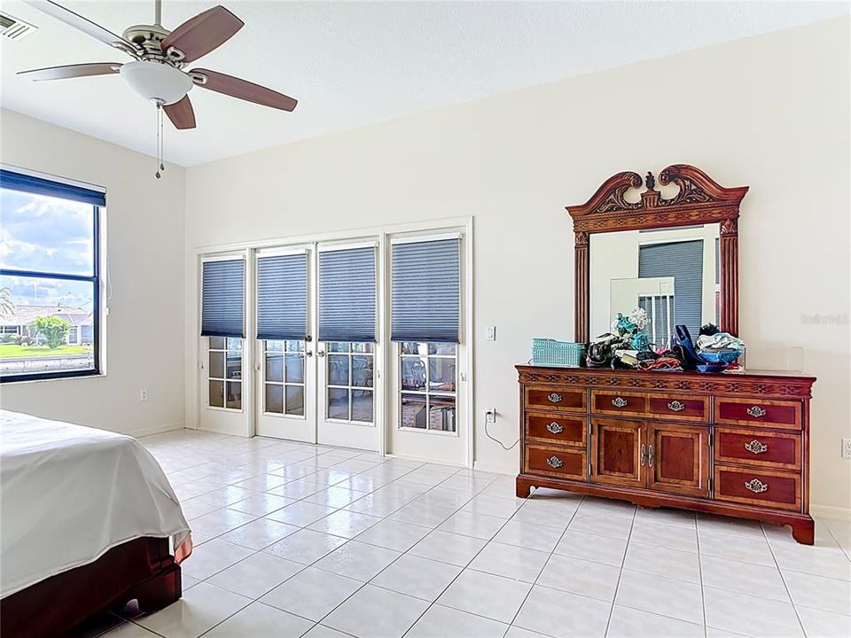 待售: $1,600,000 (4 贝兹, 3 浴室, 3794 平方英尺)