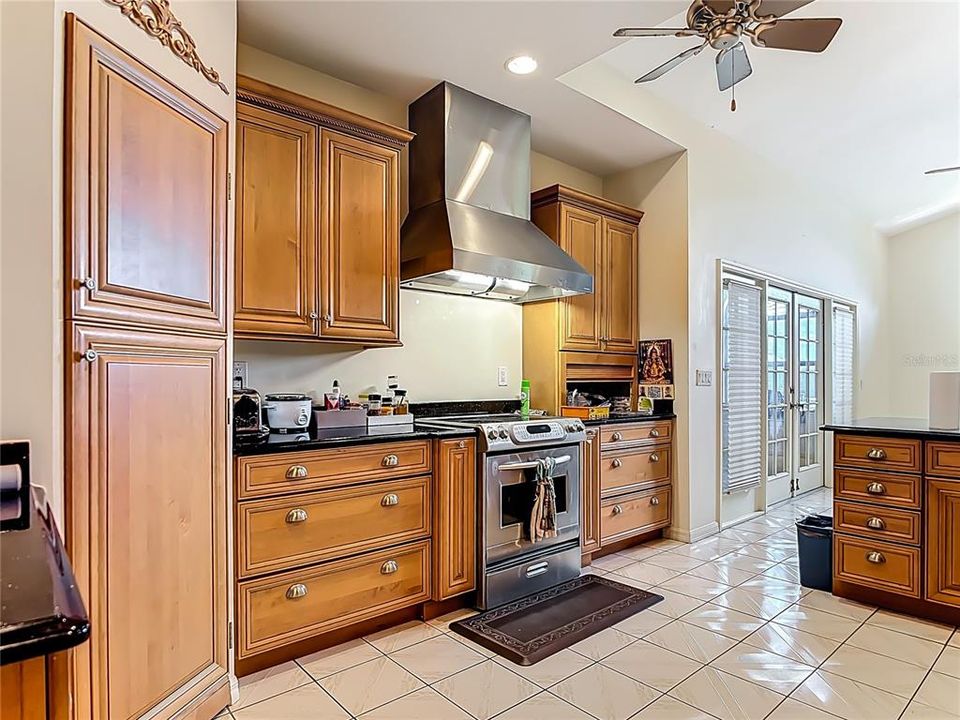 待售: $1,600,000 (4 贝兹, 3 浴室, 3794 平方英尺)