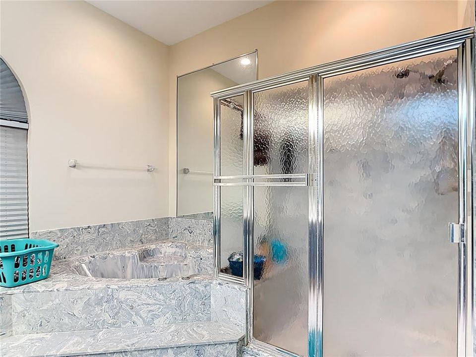 待售: $1,600,000 (4 贝兹, 3 浴室, 3794 平方英尺)