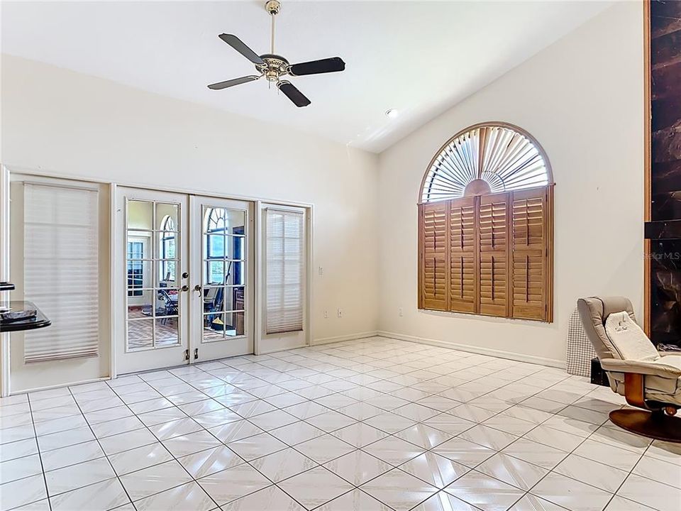 待售: $1,600,000 (4 贝兹, 3 浴室, 3794 平方英尺)