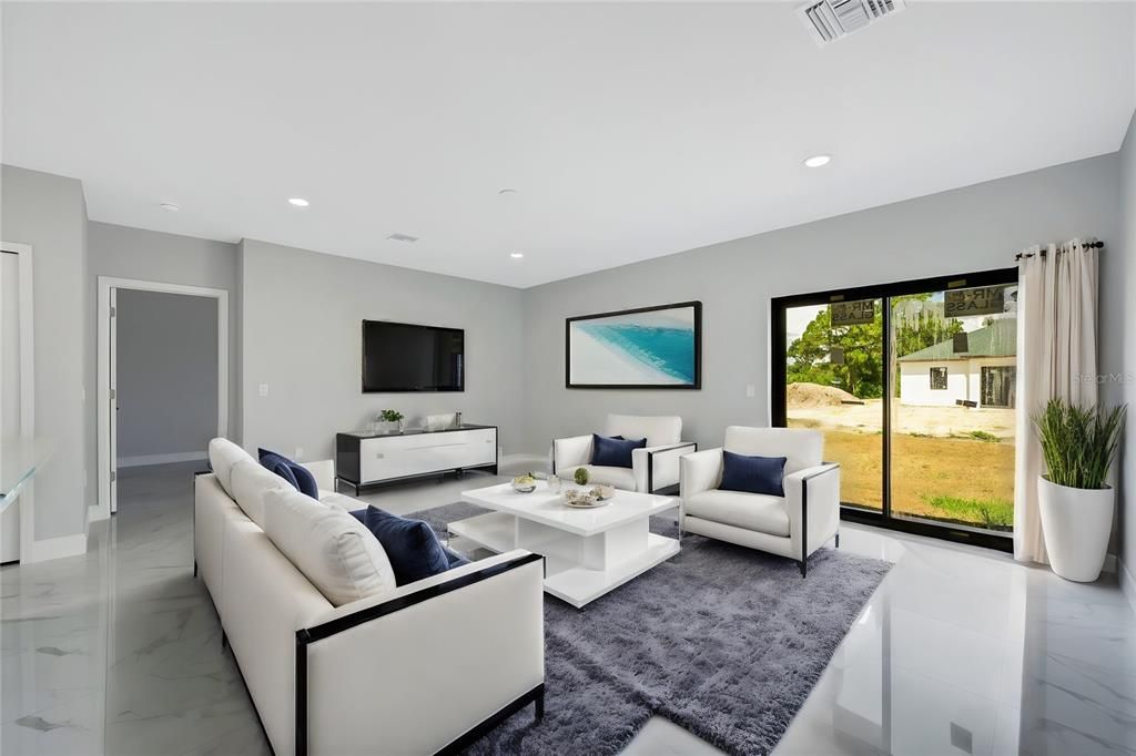 合同活跃: $249,900 (3 贝兹, 2 浴室, 1188 平方英尺)