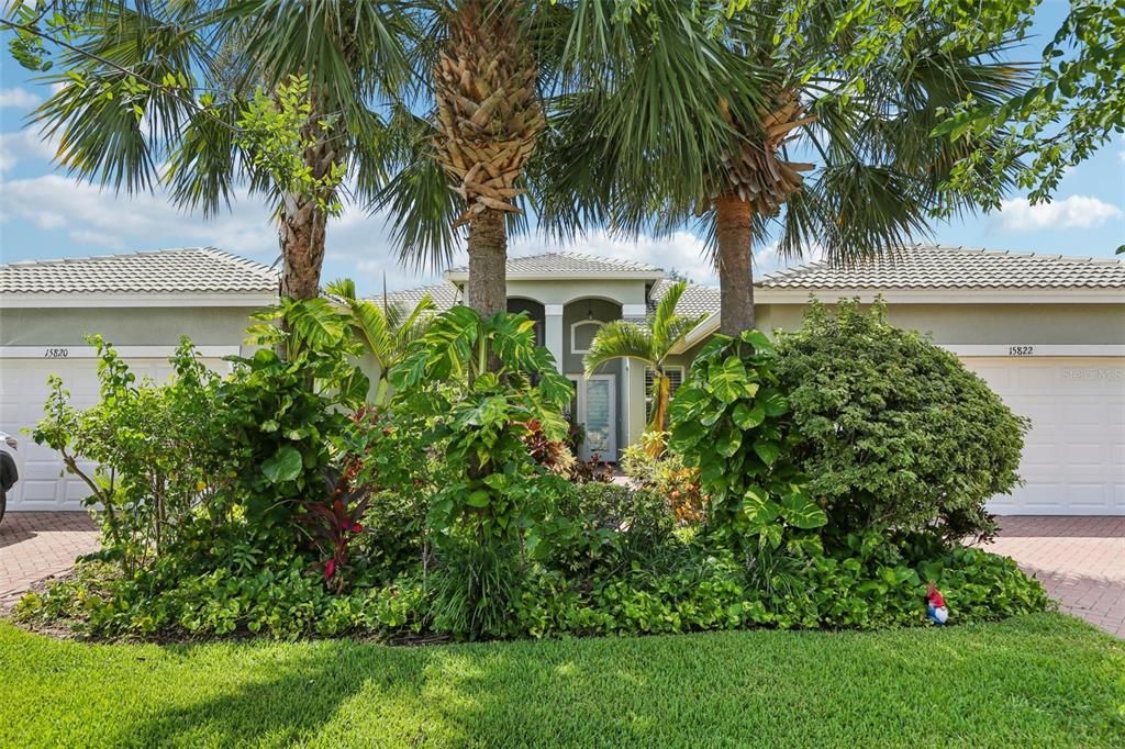 For Sale: $279,900 (2 beds, 2 baths, 1496 Square Feet)