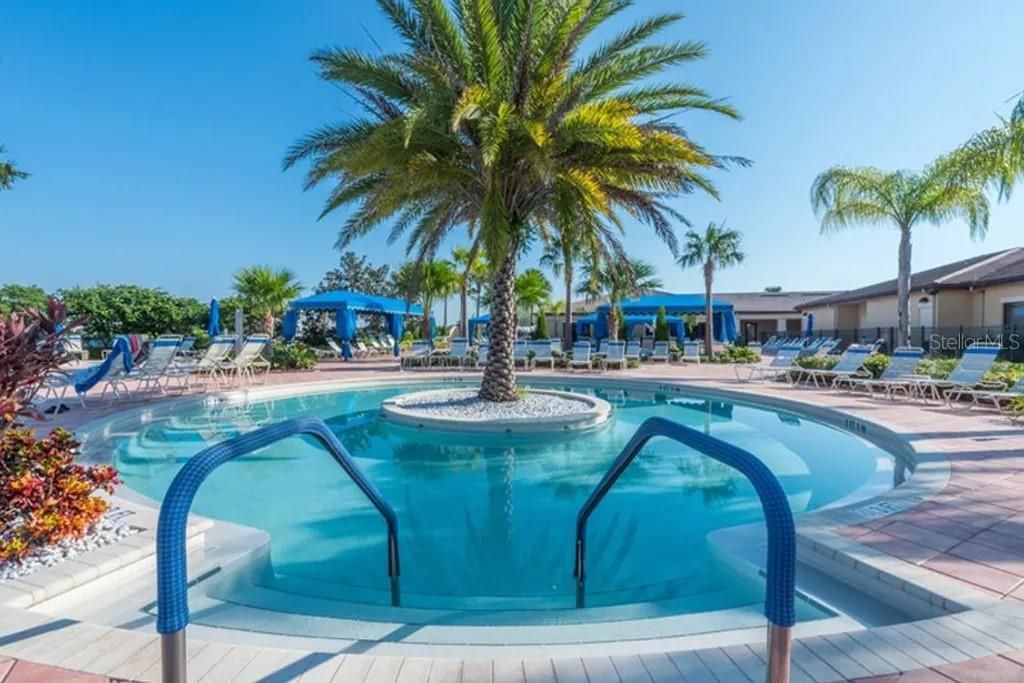 For Sale: $279,900 (2 beds, 2 baths, 1496 Square Feet)