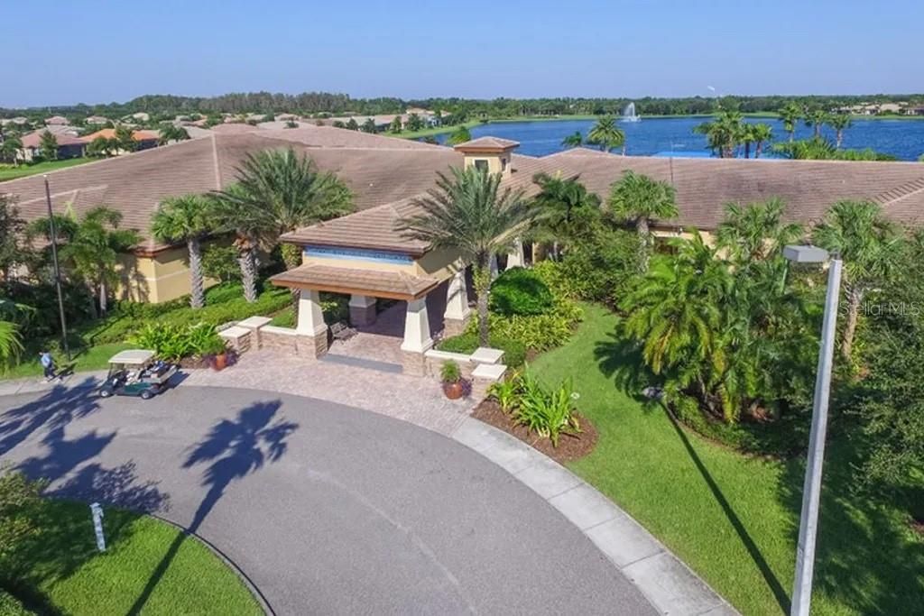 For Sale: $279,900 (2 beds, 2 baths, 1496 Square Feet)