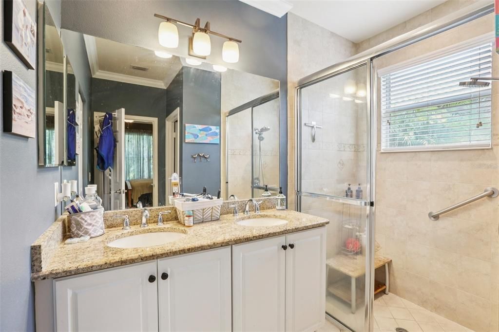 For Sale: $279,900 (2 beds, 2 baths, 1496 Square Feet)