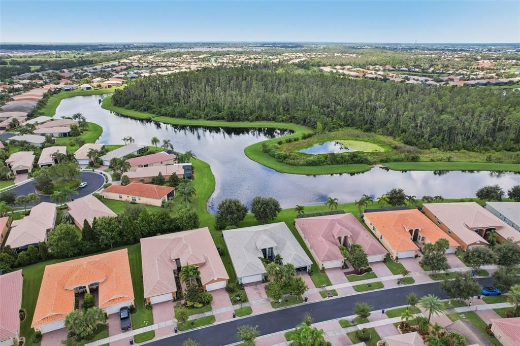 For Sale: $279,900 (2 beds, 2 baths, 1496 Square Feet)