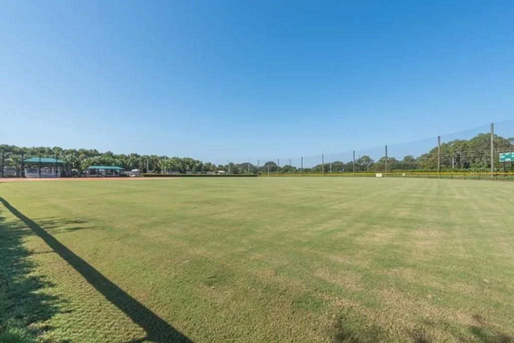 For Sale: $279,900 (2 beds, 2 baths, 1496 Square Feet)