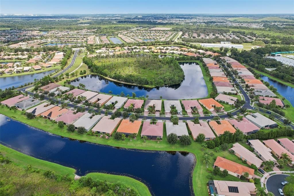 For Sale: $279,900 (2 beds, 2 baths, 1496 Square Feet)