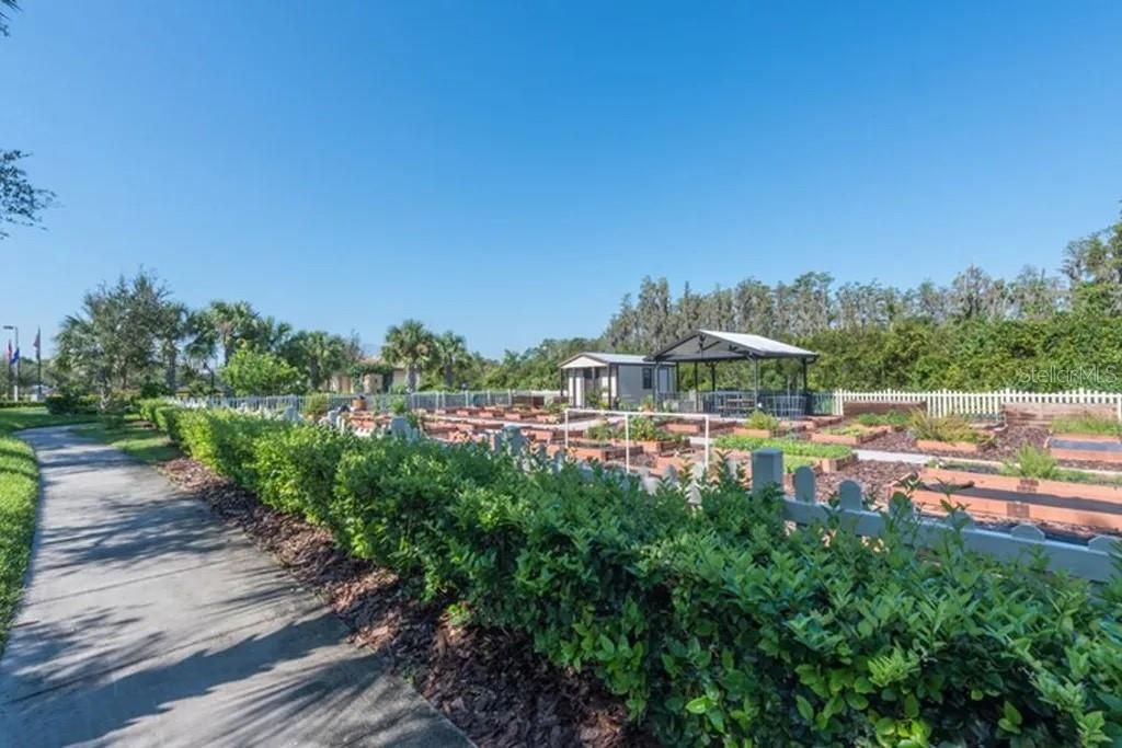 For Sale: $279,900 (2 beds, 2 baths, 1496 Square Feet)