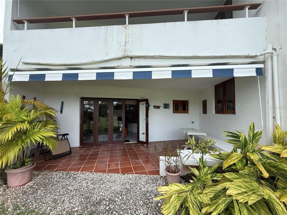 For Sale: $600,000 (2 beds, 2 baths, 2084 Square Feet)