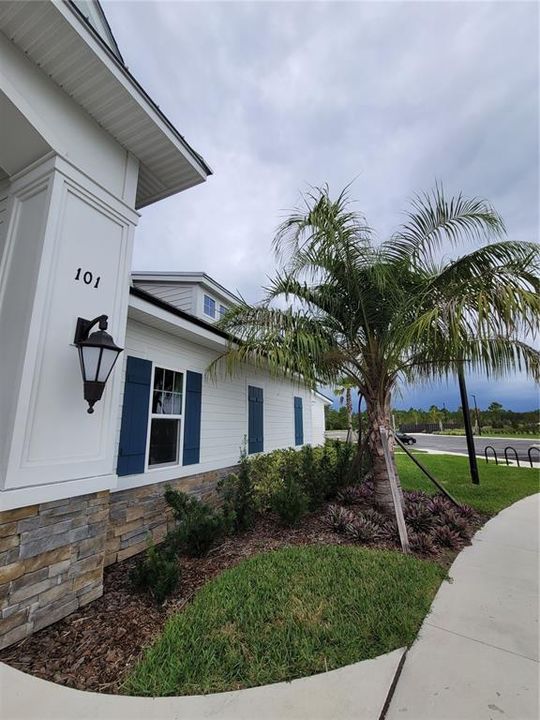 For Sale: $310,000 (4 beds, 2 baths, 1490 Square Feet)