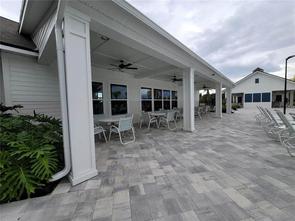 For Sale: $310,000 (4 beds, 2 baths, 1490 Square Feet)