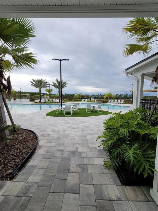 For Sale: $310,000 (4 beds, 2 baths, 1490 Square Feet)