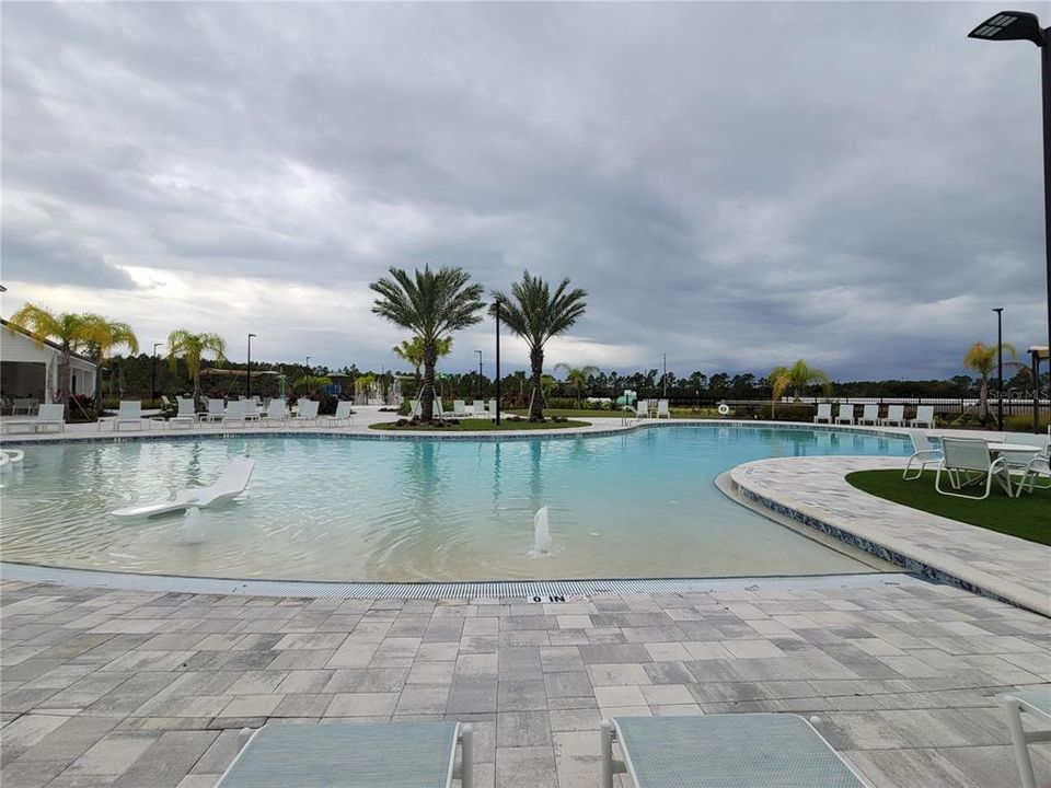 For Sale: $310,000 (4 beds, 2 baths, 1490 Square Feet)