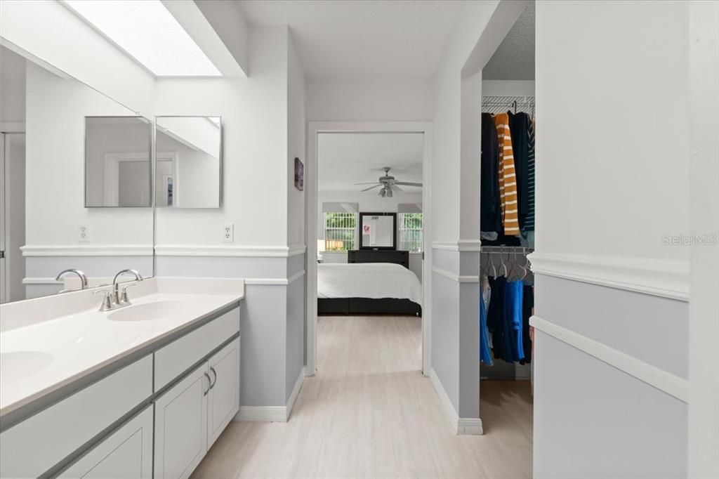 En Venta: $244,900 (2 camas, 2 baños, 1295 Pies cuadrados)