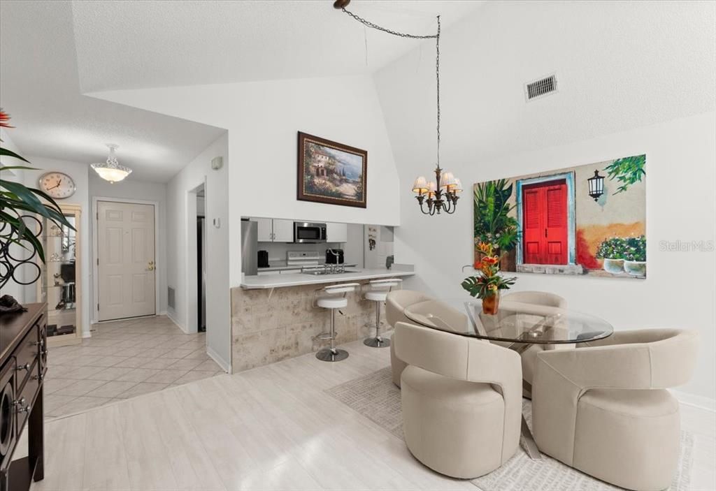 En Venta: $244,900 (2 camas, 2 baños, 1295 Pies cuadrados)