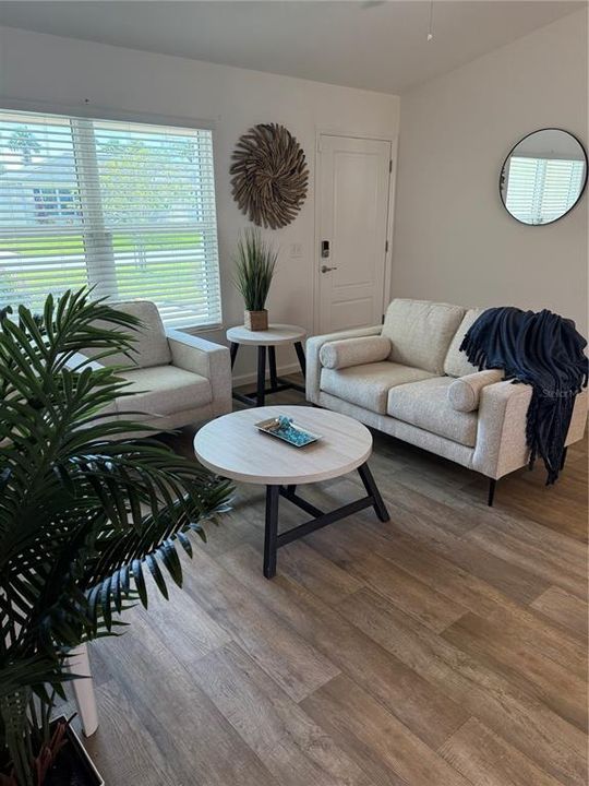 For Sale: $324,900 (3 beds, 2 baths, 1392 Square Feet)