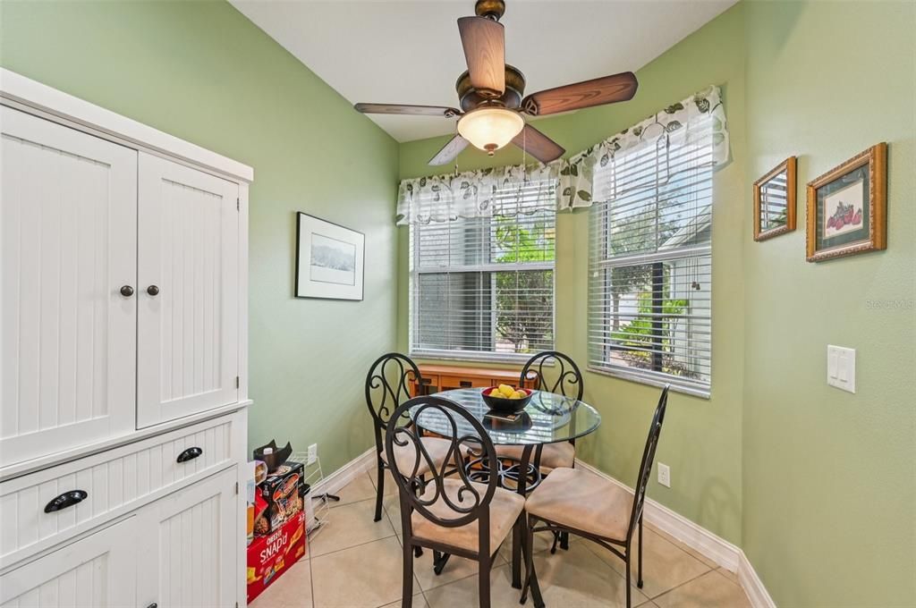 For Sale: $324,900 (2 beds, 2 baths, 1747 Square Feet)
