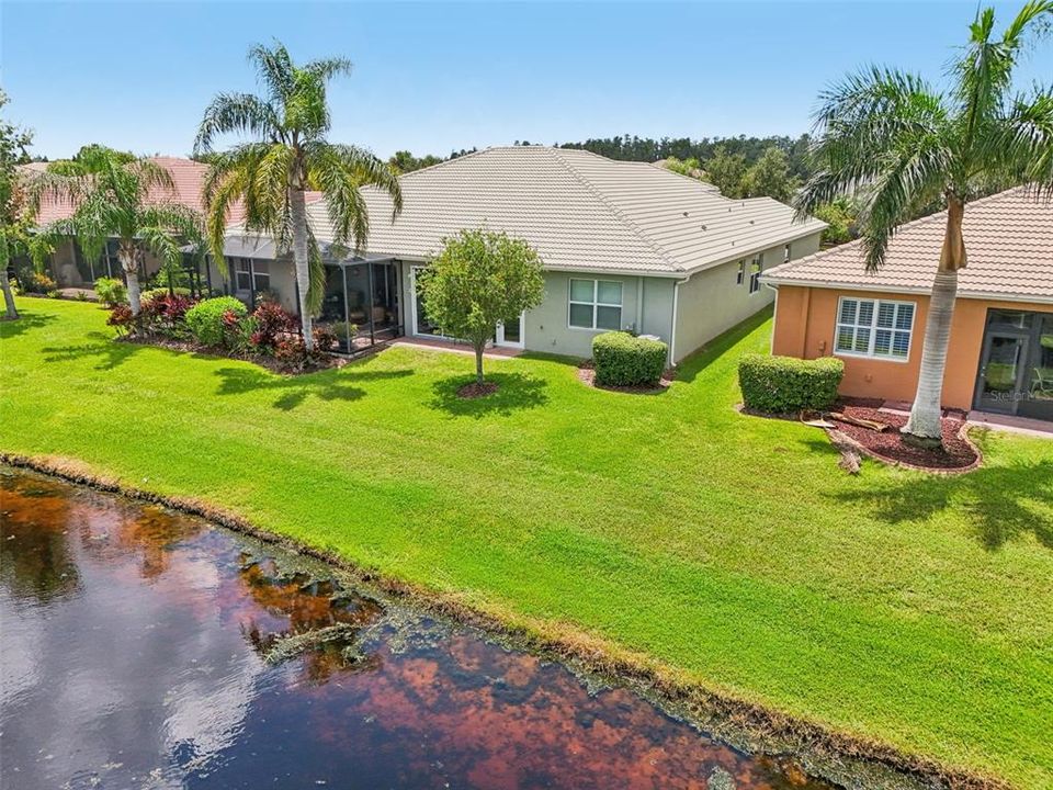 For Sale: $324,900 (2 beds, 2 baths, 1747 Square Feet)