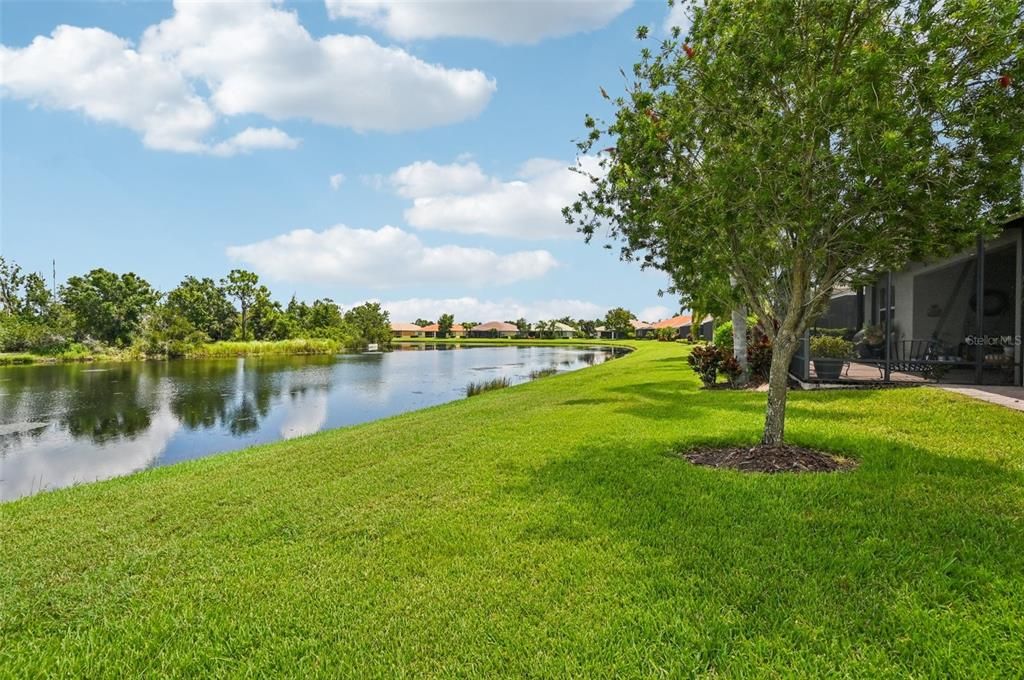 For Sale: $324,900 (2 beds, 2 baths, 1747 Square Feet)