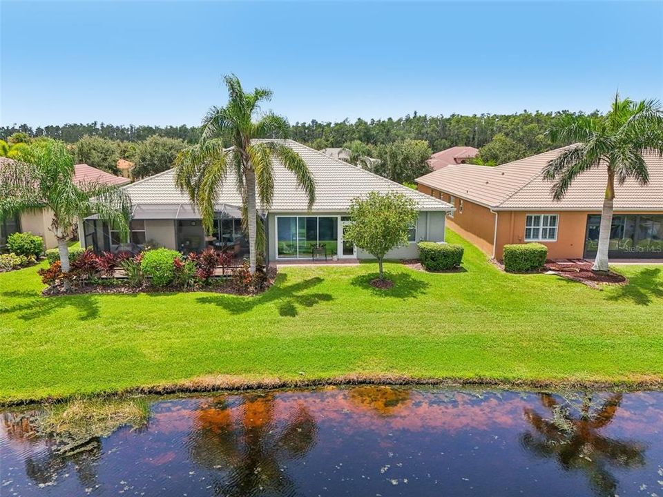 For Sale: $324,900 (2 beds, 2 baths, 1747 Square Feet)