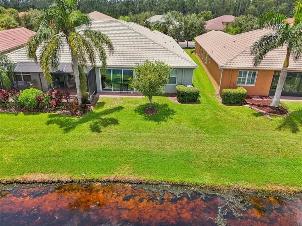 For Sale: $324,900 (2 beds, 2 baths, 1747 Square Feet)