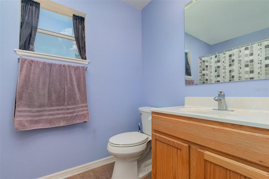 Под контрактом: $290,000 (4 спален, 2 ванн, 2129 Квадратных фут)