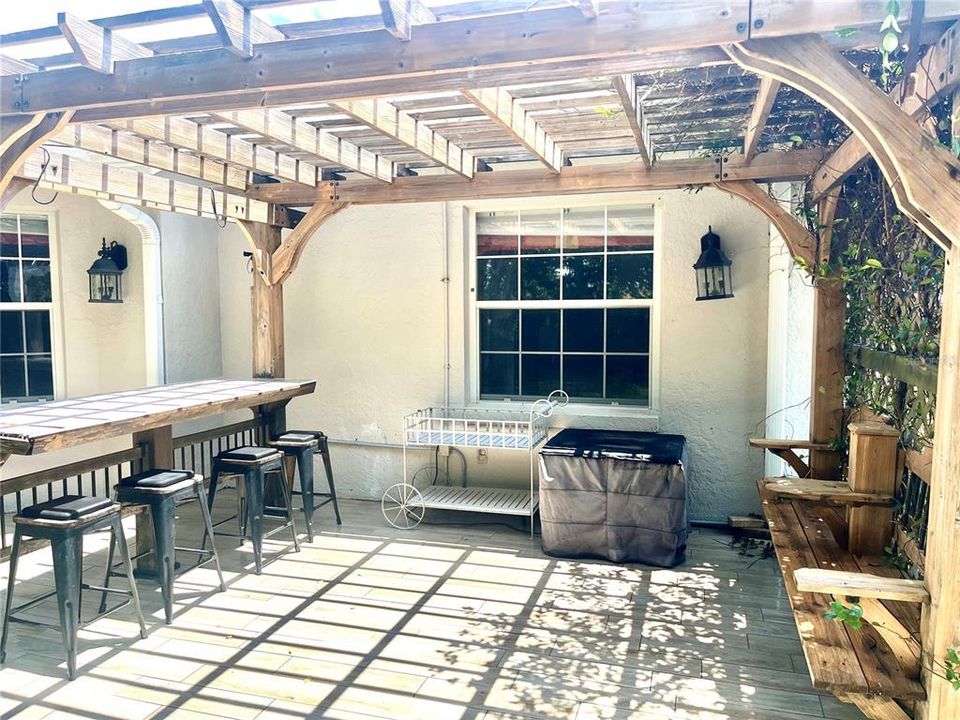 For Sale: $314,900 (3 beds, 2 baths, 1681 Square Feet)